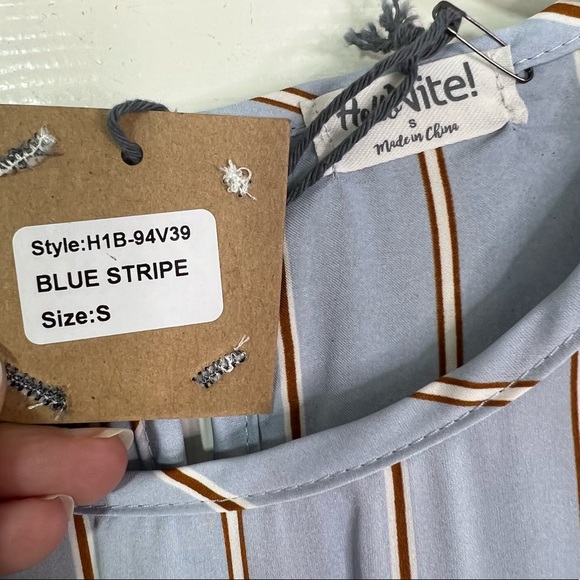 Hello Nite! Revolve Satin Pinstripe Short Sleeve Pajama Top Size S - Picture 7 of 7